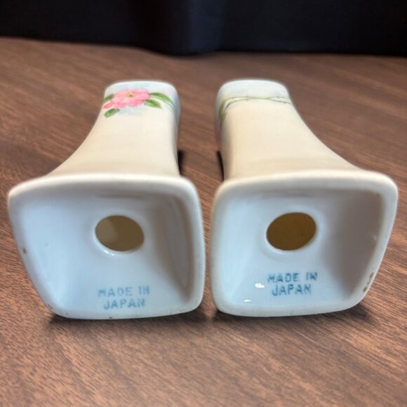 Vintage made in Japan hand painted Ceramic Salt & Pepper Shakers Floral Design - Picture 8 of 8